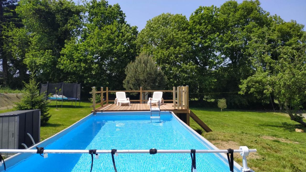 Juvigny Les Vallees Gite "La Renaudaie" - Piscine מראה חיצוני תמונה